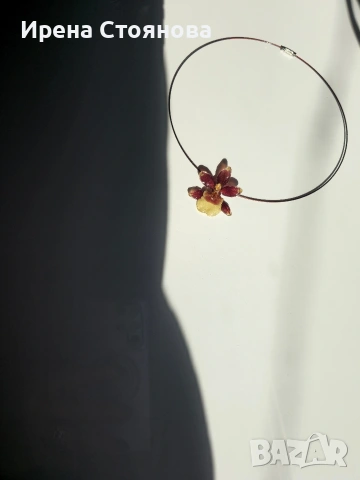 Колие с естествен цвят на мини орхидея. Цветче с размери 3,5/3,5 см. , снимка 3 - Колиета, медальони, синджири - 53738050