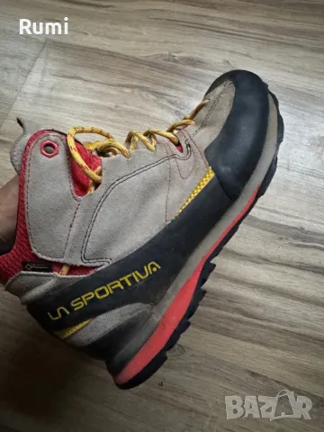 Оригинални обувки LА SPORTIVA BOULDER X MID GTX! 40,5 н, снимка 10 - Мъжки боти - 48199680