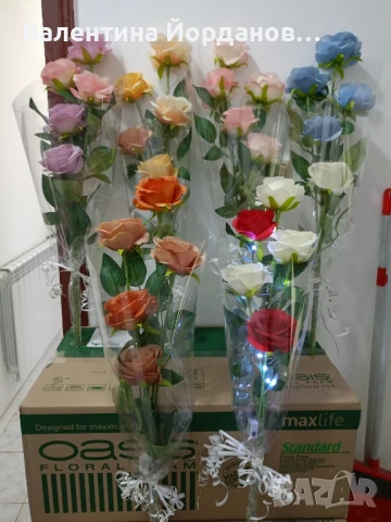 букети светещи с реалистични текстилни рози 