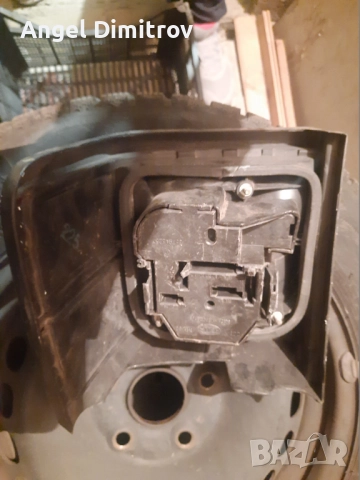 Продавам части за Пасат 2 .88-92 г ляв стоп и ляв мигач и мигач за калника, снимка 4 - Автомобили и джипове - 52066840