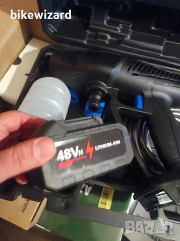 Акумулаторна 65 бара с батерия, пръскачка за пяна, многофункционална дюза 6 в 1 маркуч 5 метра НОВА, снимка 7 - Парочистачки и Водоструйки - 52013338