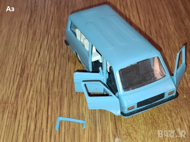 Соц руски модел РАФ 2203 Латвия А18 в мащаб 1:43 Сделано в СССР USSR в мащаб 1:43, снимка 4 - Колекции - 53827755