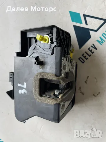 825034872R задна лява брава от Dacia Duster 1.0 Tce 100 HMMT, 6 ск., двигател H4D480, 2023 г. 