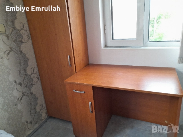 гардероб/бюро 