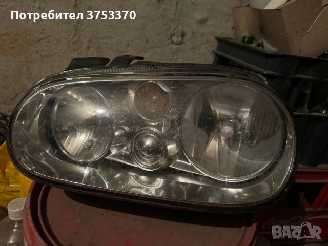 Ляв и десен фар Hella Голф 4