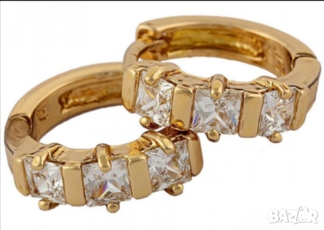 Фини обеци с 3 цирконии от 9к попълнено злато 15 лв., снимка 2 - Обеци - 51770647