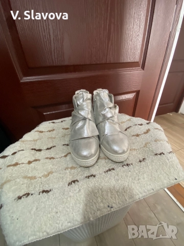 Ниски боти , снимка 2 - Дамски боти - 52442285