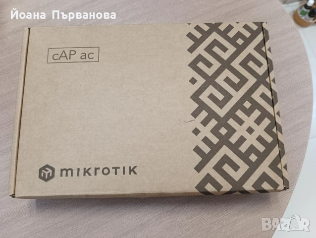 Продавам Безжичен Access Point MikroTik RbcAPGi-5acD2nD, за таван, 128MB RAM, 2 x Gbit LAN, 2.4Ghz 8, снимка 3 - Рутери - 51430058