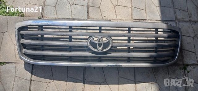 Toyota Land Cruiser j100 - оригинална предна решетка