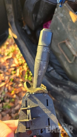 Лост за светлини и мигачи Пежо 306