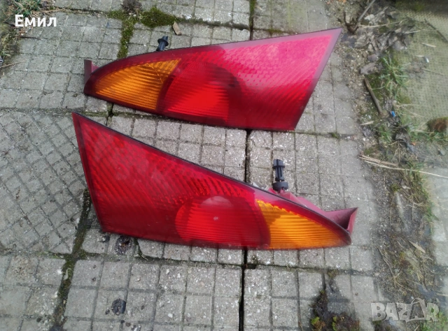 продавам фарове,стартер,стопове,патерица за форд фокус 2003, снимка 6 - Части - 53428003