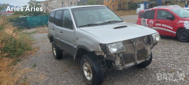 Nissan Terrano 2.7 TDI , Нисан Терано на части!, снимка 4 - Автомобили и джипове - 46633316