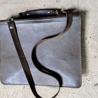 Кожена италиянска чанта от естествена кожа на фирмата " Cesare Piccini", снимка 2 - Чанти - 45752398