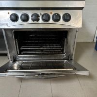 Продавам професионална печка,Zanussi!, снимка 5 - Други машини и части - 45654602