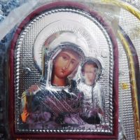 Красиви Православни Икони с поставка за маса икона , снимка 4 - Подаръци за кръщене - 45281005