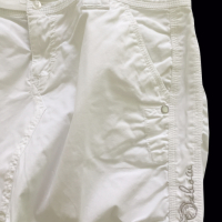 OXBOW Къса бяла пола. Поличка на сърф и сноу бранда, снимка 4 - Поли - 45061600