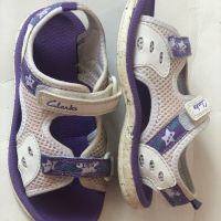 Отворени сандали за момиче Clarks, снимка 2 - Детски сандали и чехли - 45880250