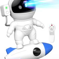 Намаление! LED проектор, лампа и говорител 3в1, нощна лампа за деца, астронавт и ракета, снимка 3 - Детски нощни лампи - 45205390