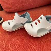 Сандали Nike 25номер, снимка 2 - Детски сандали и чехли - 45112629