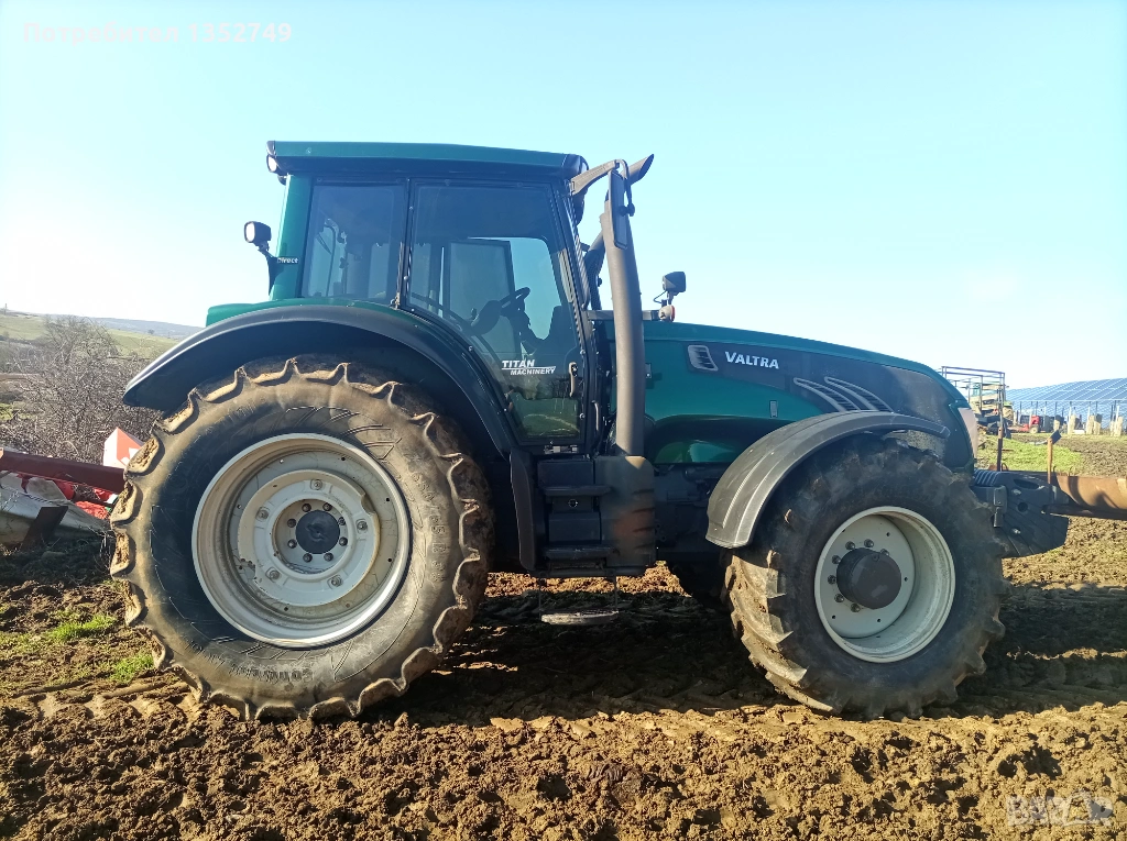 продавам трактор Valtra T203D с движение назад, снимка 1