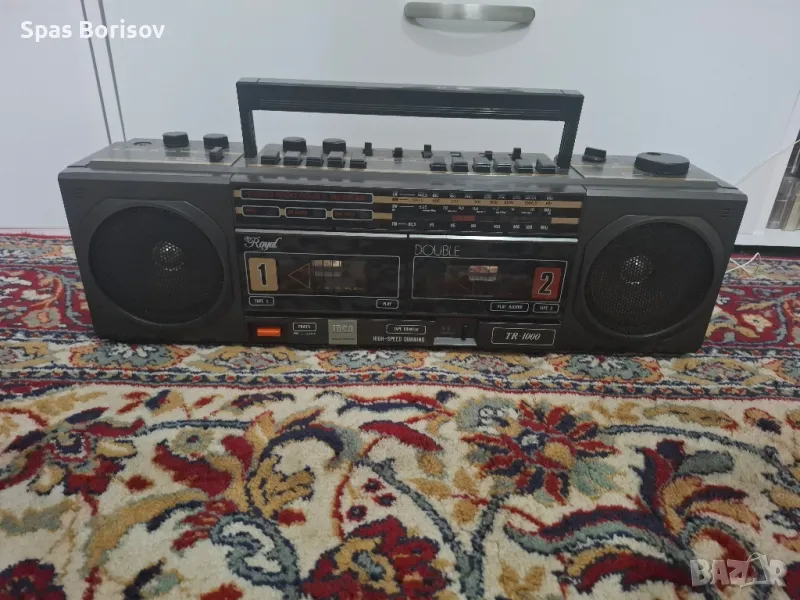 роял, снимка 1