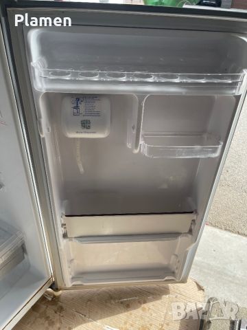 Хладилник с фризер , снимка 2 - Хладилници - 46162024