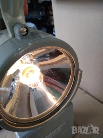 Акумулаторен фенер с Li-Ion батерия, снимка 5 - Прожектори - 52846557