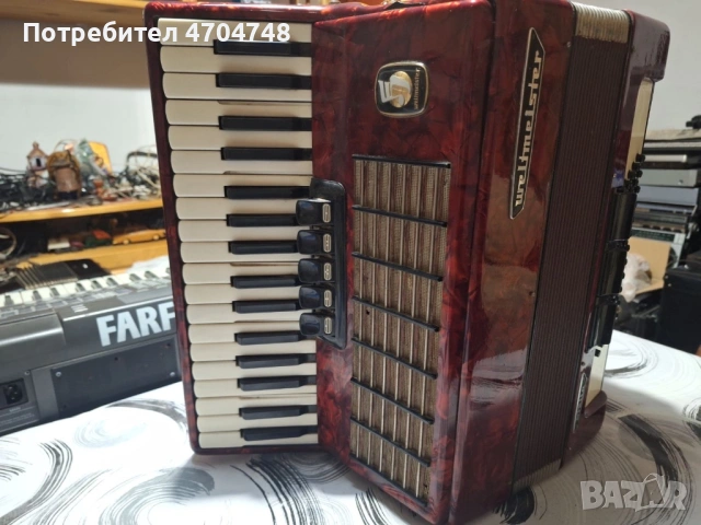 Акордеон Велтмайстер Стела 60 баса, снимка 3 - Акордеони - 53135953