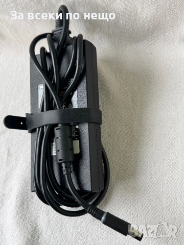 Оригинално захранване зарядно Dell 19.5V 6.7A 130W Светеща букса , зарядно DELL 130W, снимка 2 - Кабели и адаптери - 54234199