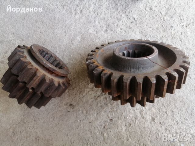 Зъбни колела за руски булдозер, снимка 1 - Индустриална техника - 45859580