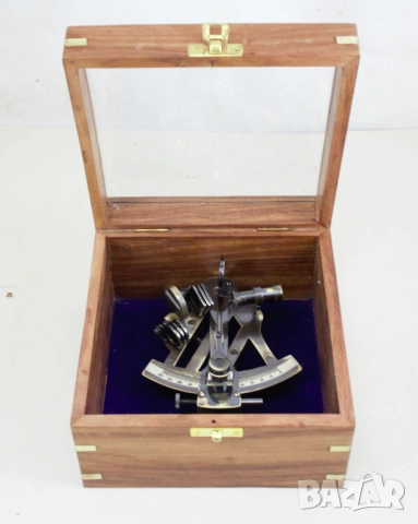 500 Корабен секстант античен в дървена кутия 