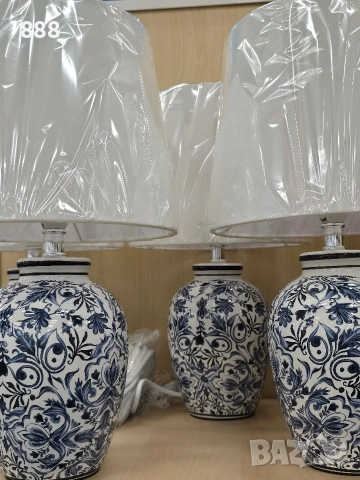 нощни лампи , снимка 2 - Настолни лампи - 53986558