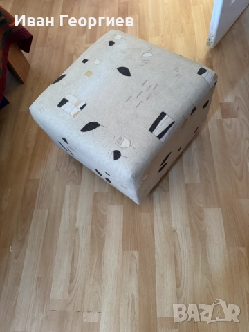 Диван тройка  200см  и две табуретки , снимка 17 - Дивани и мека мебел - 51411665