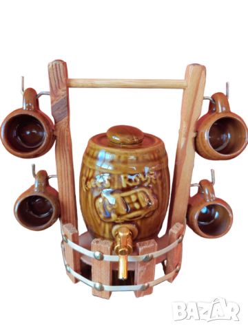 Сувенирно керамично буре с чашки на дървена стойка, 15.5х10 см, снимка 1 - Декорация за дома - 45730494