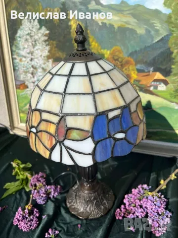 Винтидж лампа стил Tiffany в прекрасти цветове и отлично състояние. Работеща., снимка 6 - Настолни лампи - 49975640