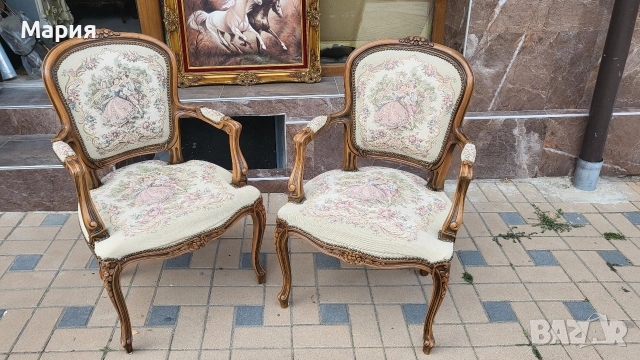 Два броя барокови кресла 