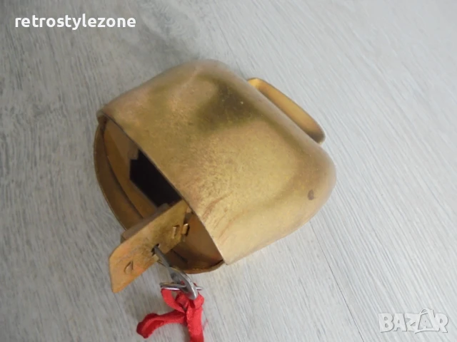 № 8113 стара метална касичка с ключе, снимка 4 - Други ценни предмети - 50801414