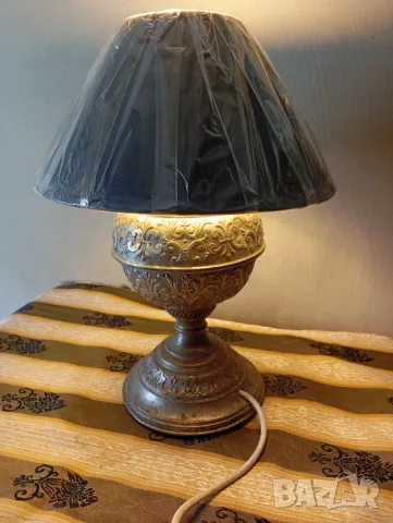 Стара настолна лампа, снимка 5 - Настолни лампи - 49749052
