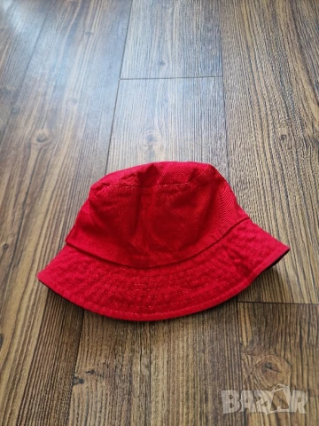 Страхотна шапка TOMMY HILFIGER, унисекс един размер , снимка 2 - Шапки - 51112417