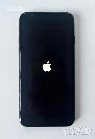 iPhone SE 2022, снимка 1 - Apple iPhone - 49511890