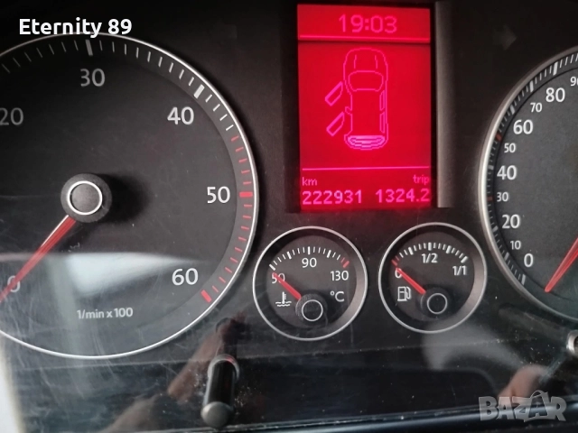 VW Touran 1.9 TDI 105 к.с., снимка 7 - Автомобили и джипове - 51491802