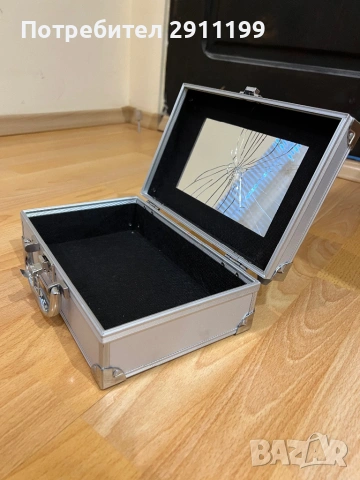 Малък алуминиев куфар, снимка 8 - Куфари с инструменти - 53828942