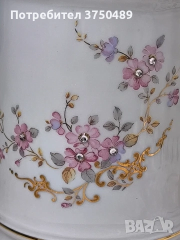 Порцеланов съд Limoge, изработен от фин порцелан ,декориран с цветя и златни акценти., снимка 2 - Антикварни и старинни предмети - 53396557