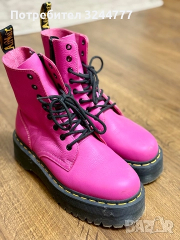 Обувки Dr. Martens