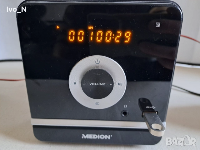 Микро аудиосистема Medion MD 84497 / FM радио/ CD/ MP3/ USB/., снимка 2 - Аудиосистеми - 53202789