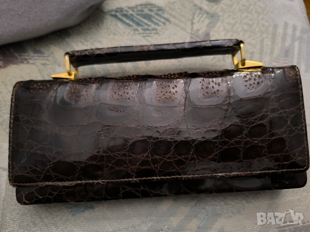 оригинална вносна вечерна чантичка нова имитация на крокодил