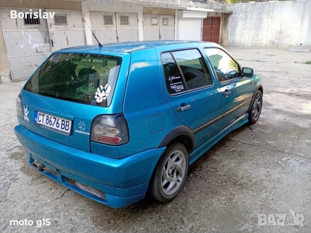 VW Golf 1.8 , снимка 4 - Автомобили и джипове - 53814610