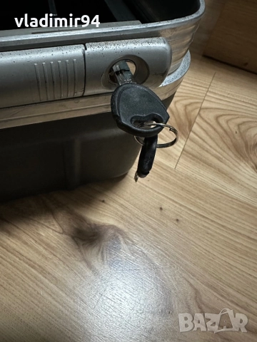 Wurth електричарски куфар Made in Germany, снимка 6 - Куфари с инструменти - 52665402