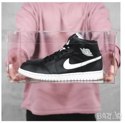 Nike Air Jordan 1 Retro Mid 'Black White'  номер 44 ,5  оригинални маратонки  
