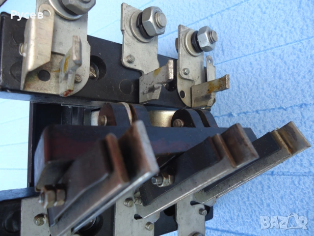 Лостов въздушен прекъсвач 250А, снимка 5 - Други машини и части - 53818477